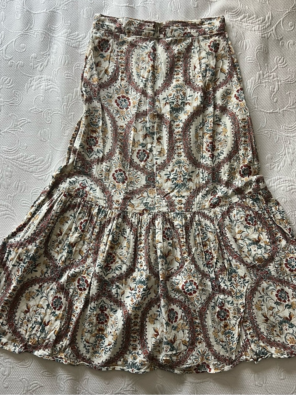 beautiful cream floral maxi skirt - Picture 3 of 8